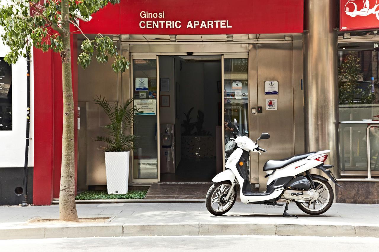 Ginosi Basics Centric Apartel Castelldefels Esterno foto